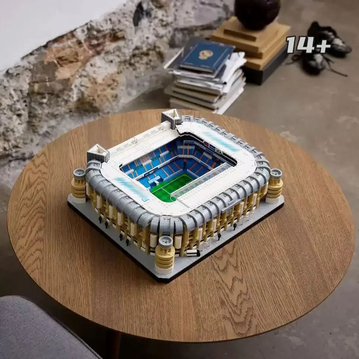 Disney Innovative 10299 Santiago Bernabeu Stadium Collectible Building Kit Desktop Ornament Detailed Replica Anniversary Gift
Disney Innovative 10299 Santiago Bernabeu Stadium Collectible Building Kit Desktop Ornament Detailed Replica Anniversary Gift