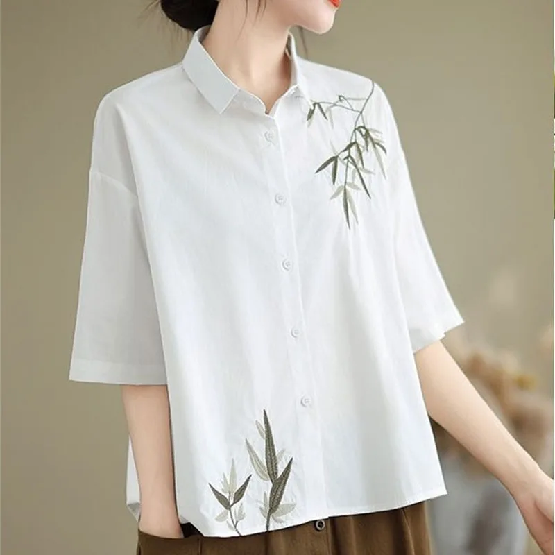 Summer Ladies Fashion Short Sleeve Casual Tops Korean Women Large Size 6XL Shirt Spring Female Embroidered Loose Cardigan Blouse
Summer Ladies Fashion Short Sleeve Casual Tops Korean Women Large Size 6XL Shirt Spring Female Embroidered Loose Cardigan Blouse
