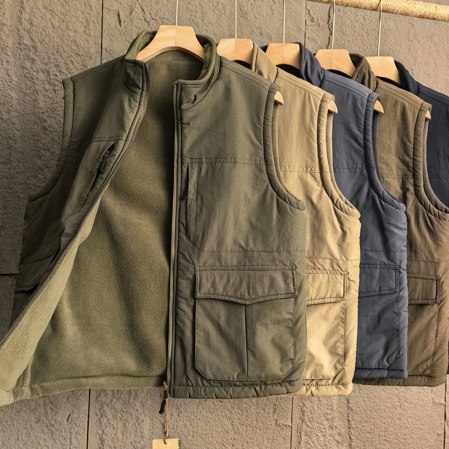 Мужской уличный жилет Thiened Fce с воротником-стойкой, двусторонний, ветрозащитный, теплый, многофункциональный, рабочий, на молнии
Мужской уличный жилет Thiened Fce с воротником-стойкой, двусторонний, ветрозащитный, теплый, многофункциональный, рабочий, на молнии