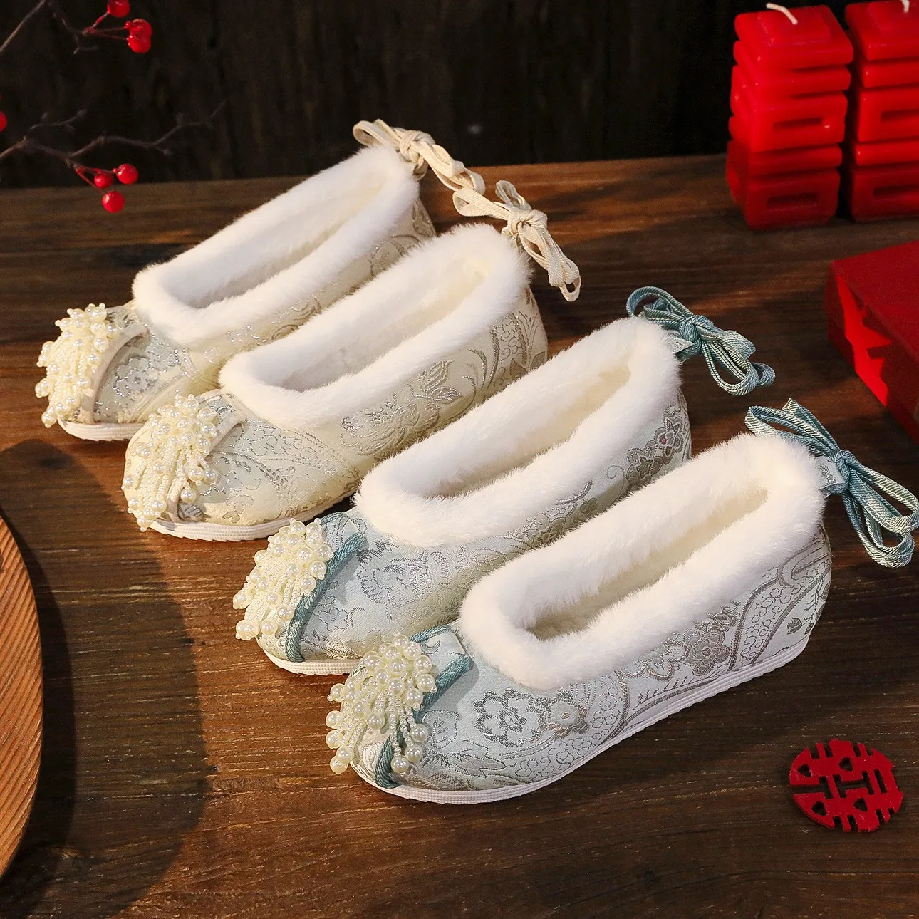 Hanfu Shoes Women Ancient Style Hidden Heels Bridal Winter Plus Velvet Warm Pearl Beaded Chinese Ming-made Lace-up Wedding Flats
Hanfu Shoes Women Ancient Style Hidden Heels Bridal Winter Plus Velvet Warm Pearl Beaded Chinese Ming-made Lace-up Wedding Flats