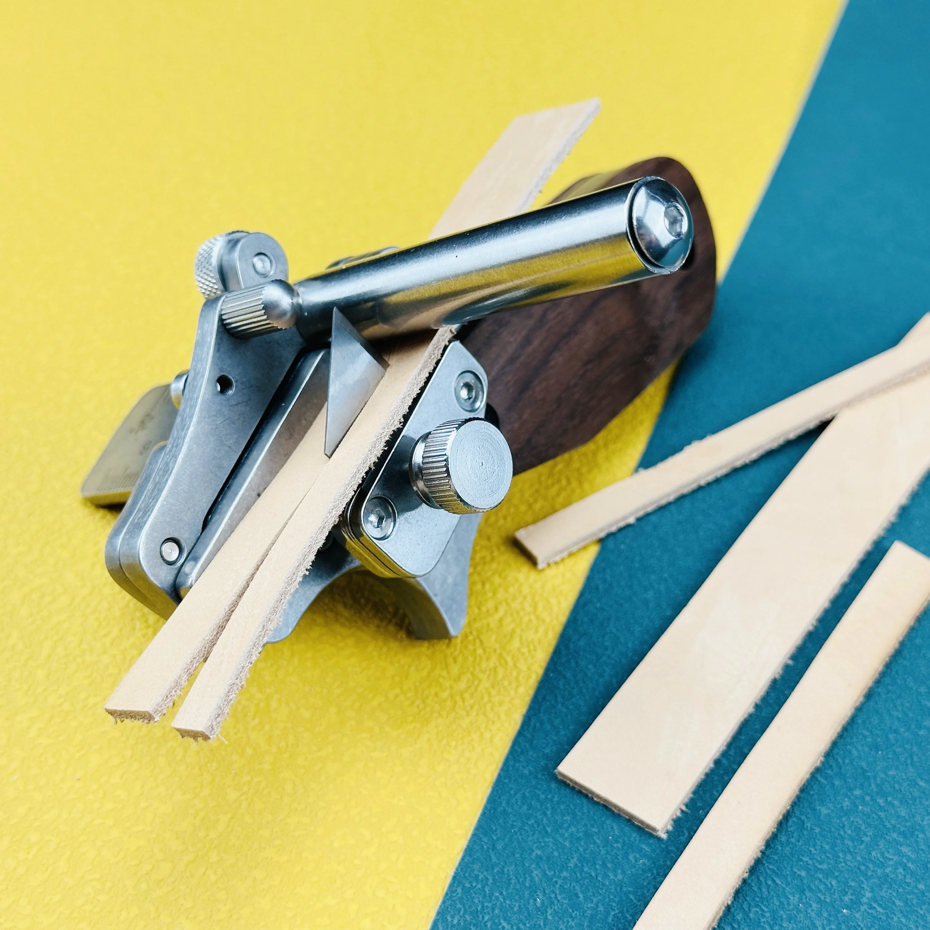 Nattools Belt Cutter Stainless Steel Leather Strip Cutter Handmade DIY Leather Strip Cutter
Nattools Belt Cutter Stainless Steel Leather Strip Cutter Handmade DIY Leather Strip Cutter