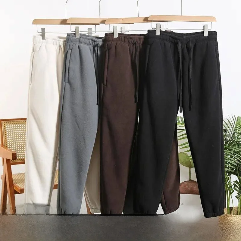 Зимние уличные ветрозащитные спортивные брюки унисекс из теплого полиэстера, прямого кроя, повседневные
Зимние уличные ветрозащитные спортивные брюки унисекс из теплого полиэстера, прямого кроя, повседневные