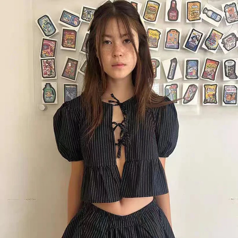 Jennie Stylish Summer Women's Black White Stripe Bow Tie Short Bubble Sleeve Blouse Floral Cotton Linen Blend Shirt
Jennie Stylish Summer Women's Black White Stripe Bow Tie Short Bubble Sleeve Blouse Floral Cotton Linen Blend Shirt