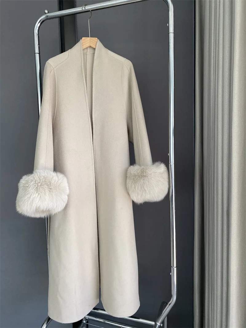 2024 New streetwear real Fox Fur Collar winter women's cold real fur coat cashmere real woolen fur coats for Women
2024 New streetwear real Fox Fur Collar winter women's cold real fur coat cashmere real woolen fur coats for Women
