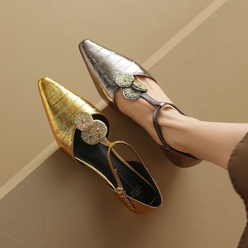 2024 summer women sandals natural Leather shoes 22-24.5cm sheepskin t-strap flower pointed toe wedges ankle buckle women shoes
2024 summer women sandals natural Leather shoes 22-24.5cm sheepskin t-strap flower pointed toe wedges ankle buckle women shoes