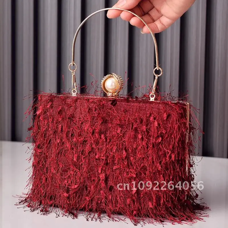 Burgundy Shoulder Bag Tassels Luxury Designer Handbag 2023 Top Quality Pearl Buckle Women Evening Bag Tote Crossbody Party Purse
Burgundy Shoulder Bag Tassels Luxury Designer Handbag 2023 Top Quality Pearl Buckle Women Evening Bag Tote Crossbody Party Purse