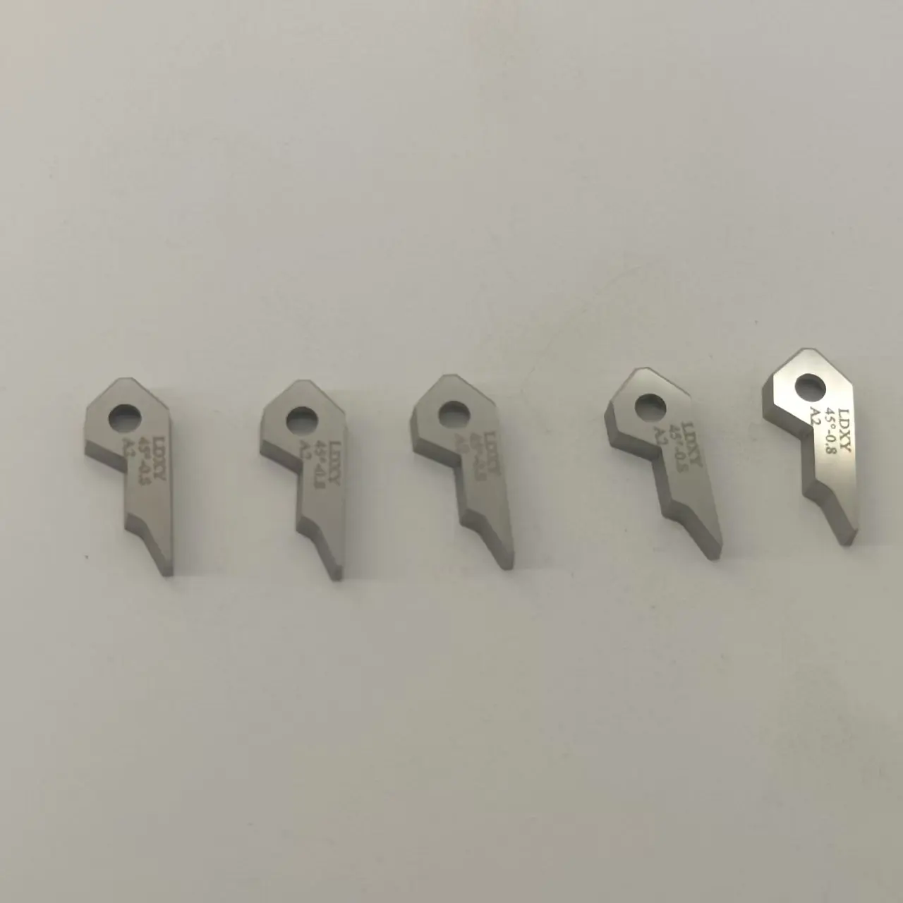 3 Angle Inserts LDXY A2 45 60 degree Valve Seat Turning Tool High Tolerance Precision Tungsten Carbide Tips Cutting Valve Seat
3 Angle Inserts LDXY A2 45 60 degree Valve Seat Turning Tool High Tolerance Precision Tungsten Carbide Tips Cutting Valve Seat