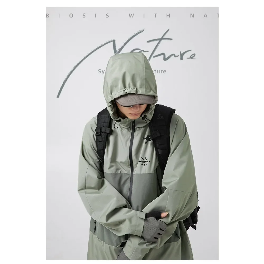 Color Contrast Splicing Three Anti-hooded Hardshell Jacket Autumn New Japanese Outdoor Function Sports Loose Jacket
Color Contrast Splicing Three Anti-hooded Hardshell Jacket Autumn New Japanese Outdoor Function Sports Loose Jacket