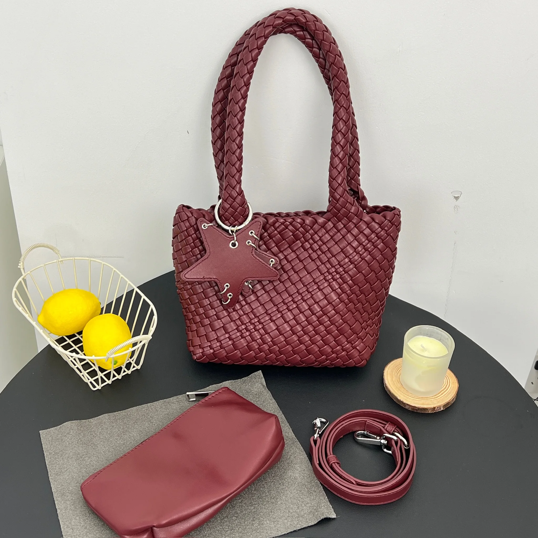 Women Handwoven Tote Bags Fashion Woven Texture Handbag Large Capacity Star Charm Shoulder Bag Casual Portable Crossbody Bag
Women Handwoven Tote Bags Fashion Woven Texture Handbag Large Capacity Star Charm Shoulder Bag Casual Portable Crossbody Bag