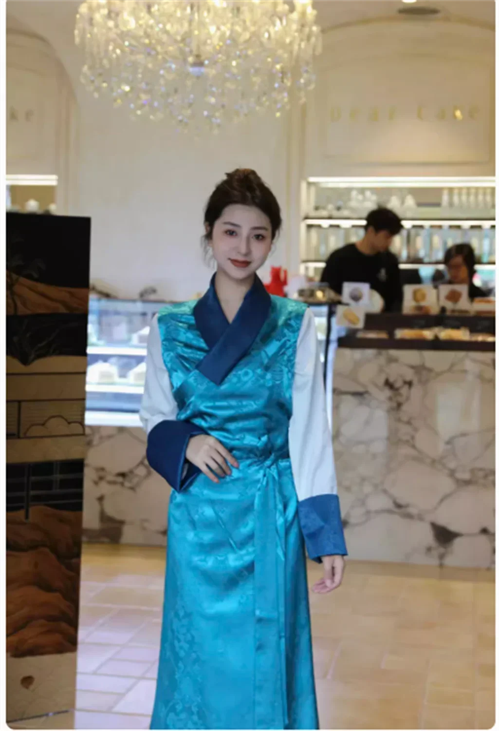 2026 Длинная юбка в стиле ретро, одежда Лхаса, имитация двух модных тибетских одежды
2026 Длинная юбка в стиле ретро, одежда Лхаса, имитация двух модных тибетских одежды