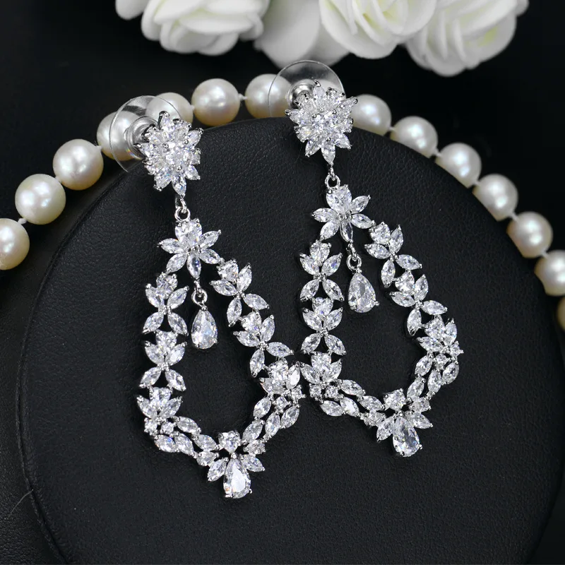 European and American Fashionable Elegant, Hypoallergenic Aaa Zircon Earrings, Valentine's Day, Mother's Day, Parties, School Ceremonies, Graduation Ceremonies, Birthday Gifts
European and American Fashionable Elegant, Hypoallergenic Aaa Zircon Earrings, Valentine's Day, Mother's Day, Parties, School Ceremonies, Graduation Ceremonies, Birthday Gifts
