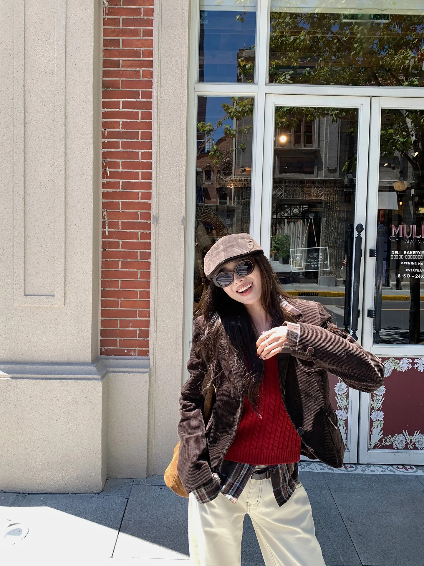 NanaByNana Berlin: Модный вельветовый пиджак для женщин, 3D-крой, винтажный стиль, хлопок, для повседневной носки, верхняя одежда
NanaByNana Berlin: Модный вельветовый пиджак для женщин, 3D-крой, винтажный стиль, хлопок, для повседневной носки, верхняя одежда