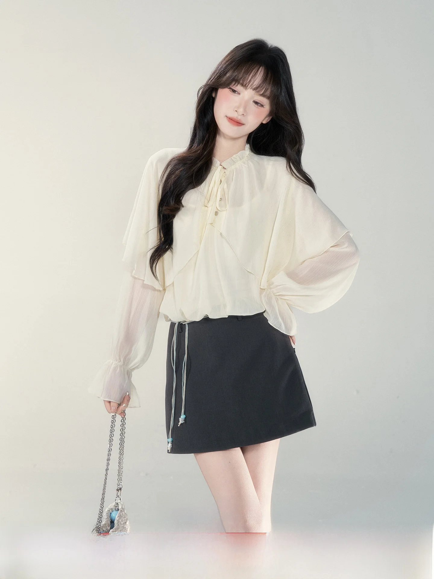 Весна 2026: Женский универсальный топ с длинным рукавом и утягивающим поясом, дизайн в стиле Gentle Wind Sle Berry, бренд Small Wild Stberry
Весна 2026: Женский универсальный топ с длинным рукавом и утягивающим поясом, дизайн в стиле Gentle Wind Sle Berry, бренд Small Wild Stberry