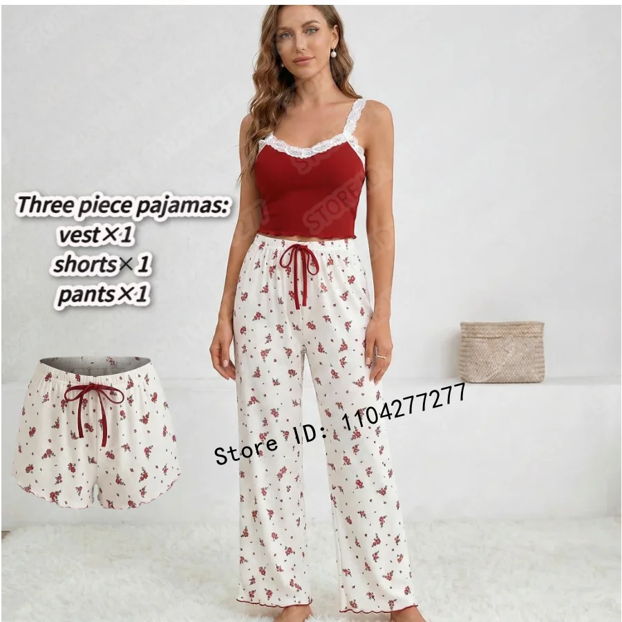 Женский комплект из 3 предметов: пижама с кружевной отделкой и цветочным узором, в рубчик — майка, шорты и брюки. Повседневная домашняя одежда для отдыха и сна.
Женский комплект из 3 предметов: пижама с кружевной отделкой и цветочным узором, в рубчик — майка, шорты и брюки. Повседневная домашняя одежда для отдыха и сна.