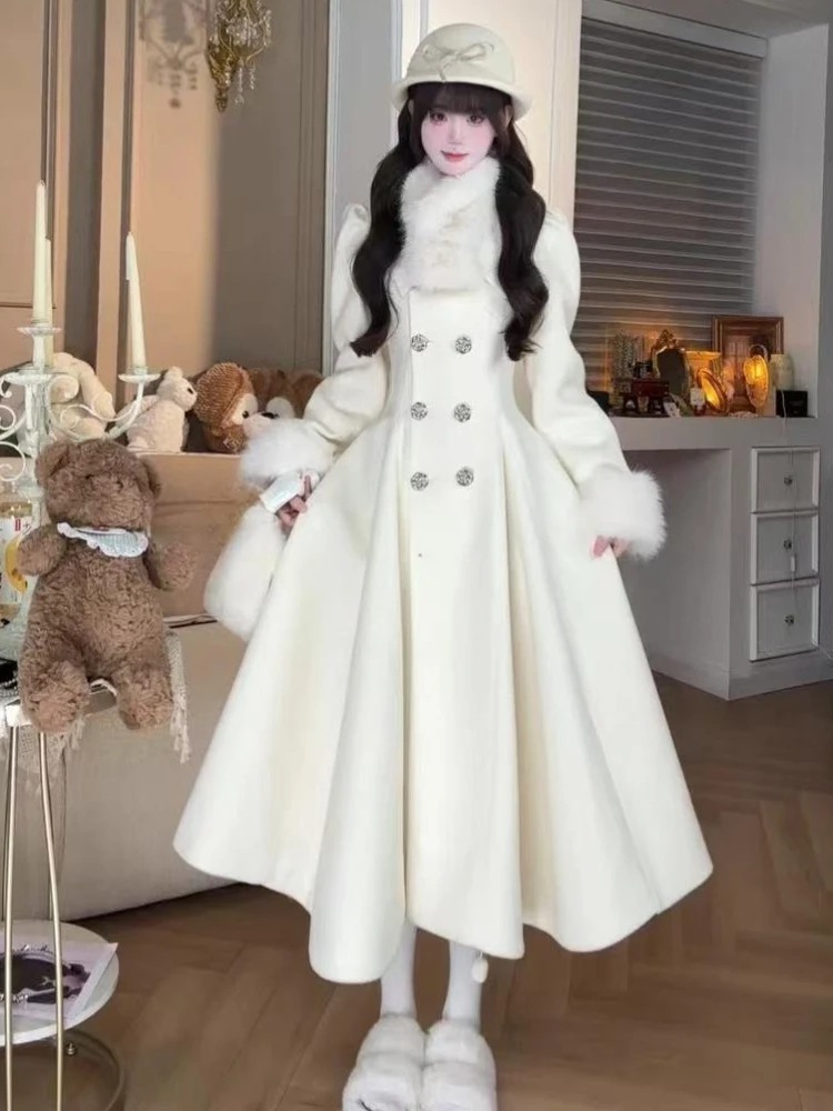 Зима 2025 года, теплое новое пальто с длинными рукавами, женское модное элегантное тонкое милое длинное пальто с дизайном, шикарное винтажное пальто трапециевидной формы 
Зима 2025 года, теплое новое пальто с длинными рукавами, женское модное элегантное тонкое милое длинное пальто с дизайном, шикарное винтажное пальто трапециевидной формы