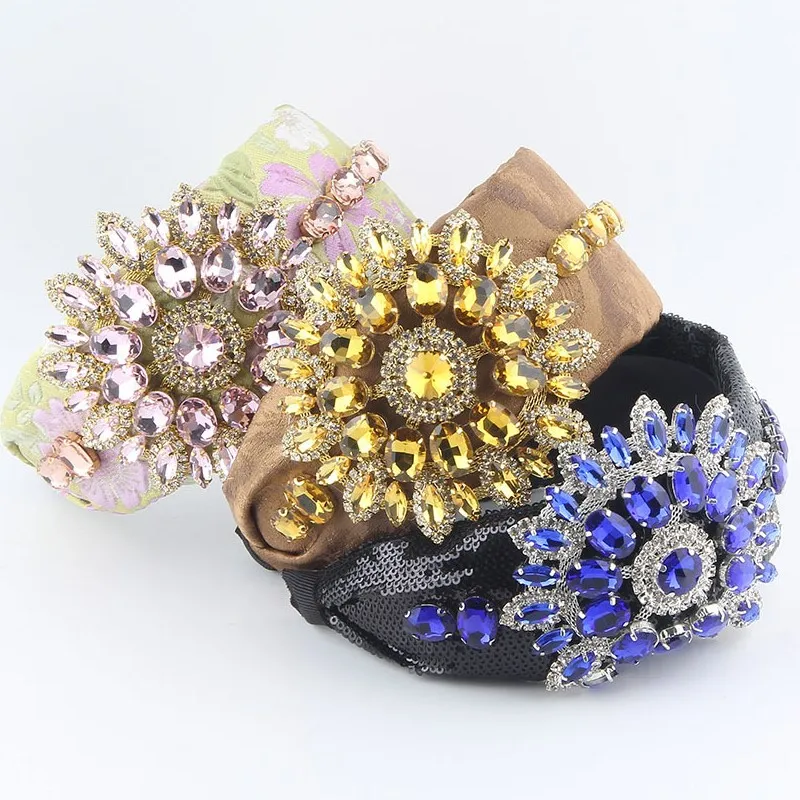 Женские повязки на голову со стразами в стиле барокко, повязка для волос с вышивкой, изысканная повязка для волос, женские аксессуары для волос, обруч для волос
Женские повязки на голову со стразами в стиле барокко, повязка для волос с вышивкой, изысканная повязка для волос, женские аксессуары для волос, обруч для волос