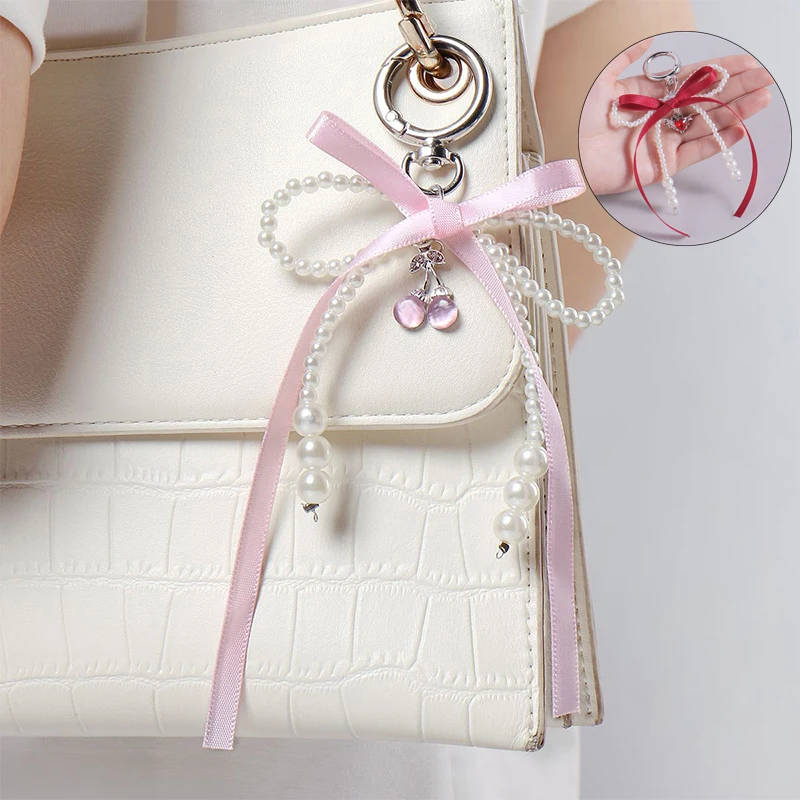 1PCS Korean Style Imitation Pearl Bow Bag Pendant Key Ring Ribbon Beaded Keychain Hanging Accessories Y2k Decor Accessories
1PCS Korean Style Imitation Pearl Bow Bag Pendant Key Ring Ribbon Beaded Keychain Hanging Accessories Y2k Decor Accessories