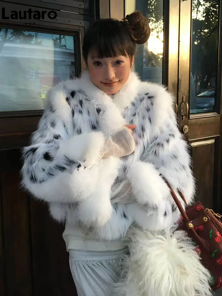 Lautaro Autumn Winter Short Soft Thick Warm Colorful Patchwork Faux Fur Coat Women with Fake Fur Trim Luxury Fluffy Jacket 2026
Lautaro Autumn Winter Short Soft Thick Warm Colorful Patchwork Faux Fur Coat Women with Fake Fur Trim Luxury Fluffy Jacket 2026