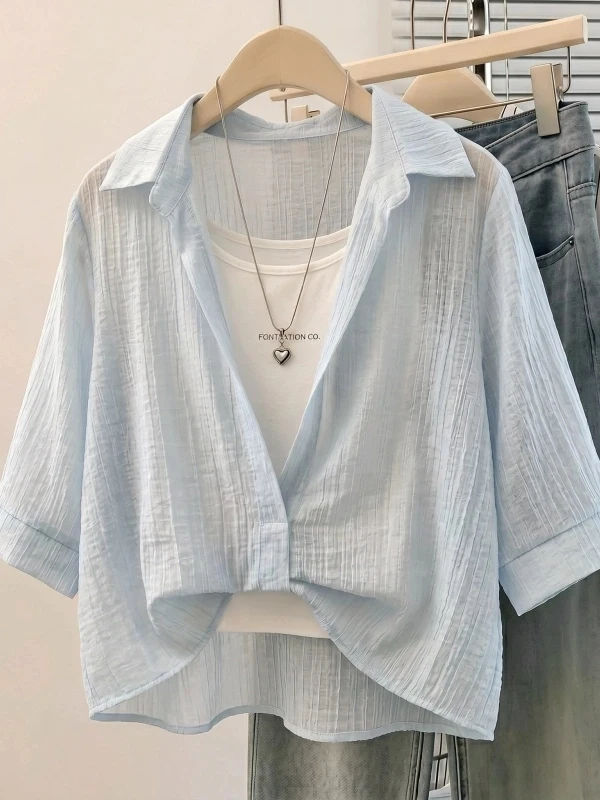 Light Blue V-Neck Short Sleeve Asymmetrical Shirt Women's plus Size Summer New Style Commute Korean Loose Fit Regular Sleeve
Light Blue V-Neck Short Sleeve Asymmetrical Shirt Women's plus Size Summer New Style Commute Korean Loose Fit Regular Sleeve