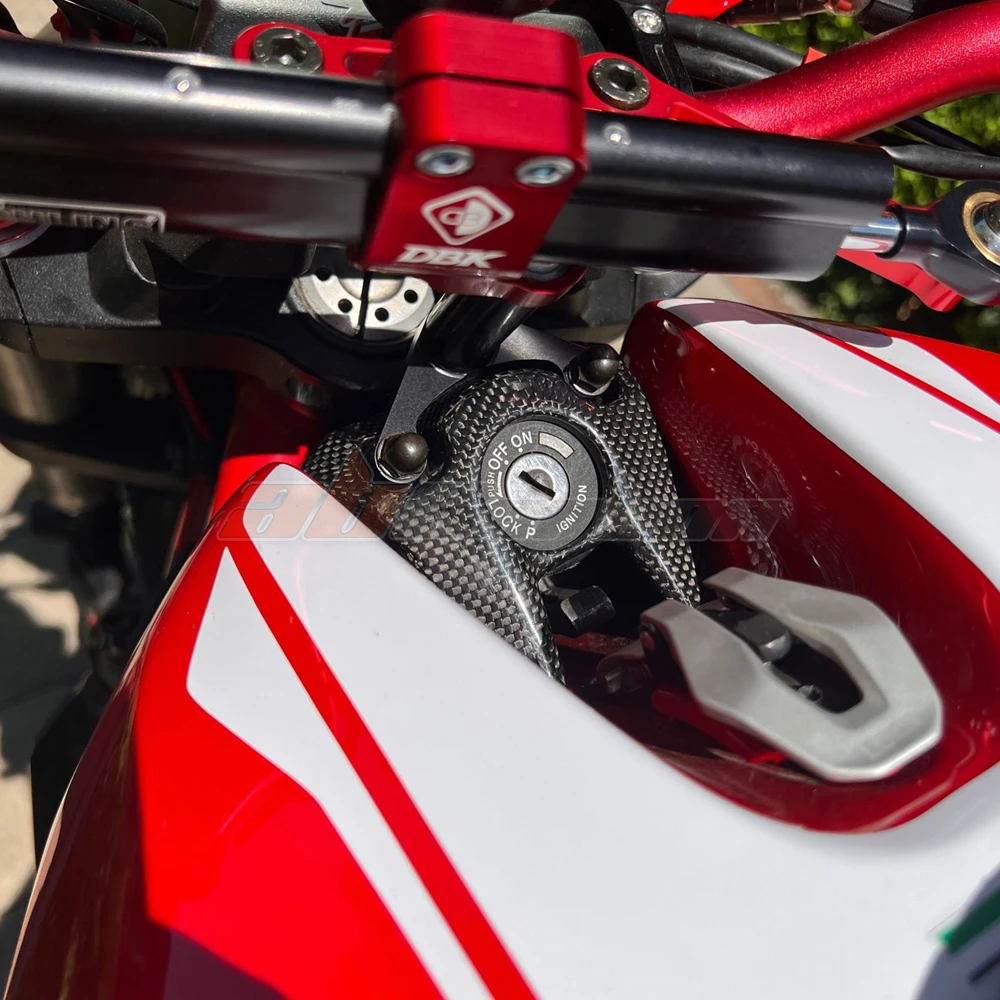 Key Ignition Switch Cover Guard For Ducati Monster 821 2017-2019 Monster 1200/S 2017-2021 Full Carbon Fiber 100%
Key Ignition Switch Cover Guard For Ducati Monster 821 2017-2019 Monster 1200/S 2017-2021 Full Carbon Fiber 100%