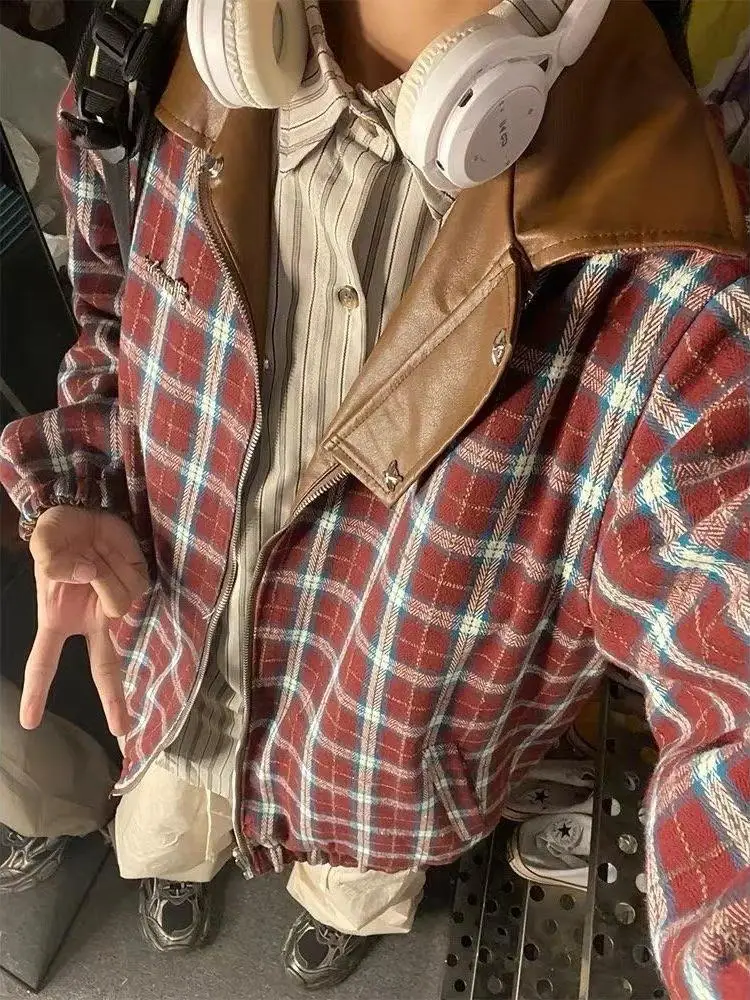 Мужская модная двусторонняя куртка из искусственной кожи в клетку в уличном стиле, повседневная верхняя одежда для осени и зимы
Мужская модная двусторонняя куртка из искусственной кожи в клетку в уличном стиле, повседневная верхняя одежда для осени и зимы