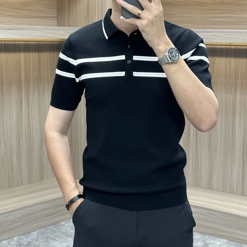 Summer 2024 Men's Knitted irt Casual Busin Sle ort Sve Striped Luxury mat Faion Trendy T-irt
Summer 2024 Men's Knitted irt Casual Busin Sle ort Sve Striped Luxury mat Faion Trendy T-irt