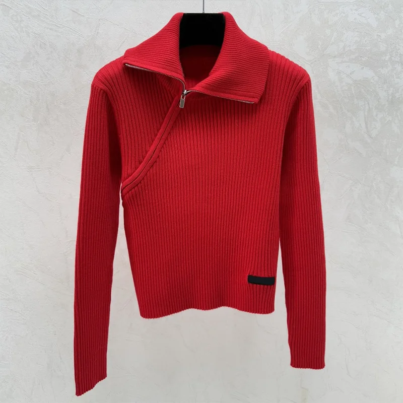 Высококачественный женский пуловер с наклонной молнией и лацканами с вышитым логотипом, облегающий короткий стильный трикотаж 251221136
Высококачественный женский пуловер с наклонной молнией и лацканами с вышитым логотипом, облегающий короткий стильный трикотаж 251221136