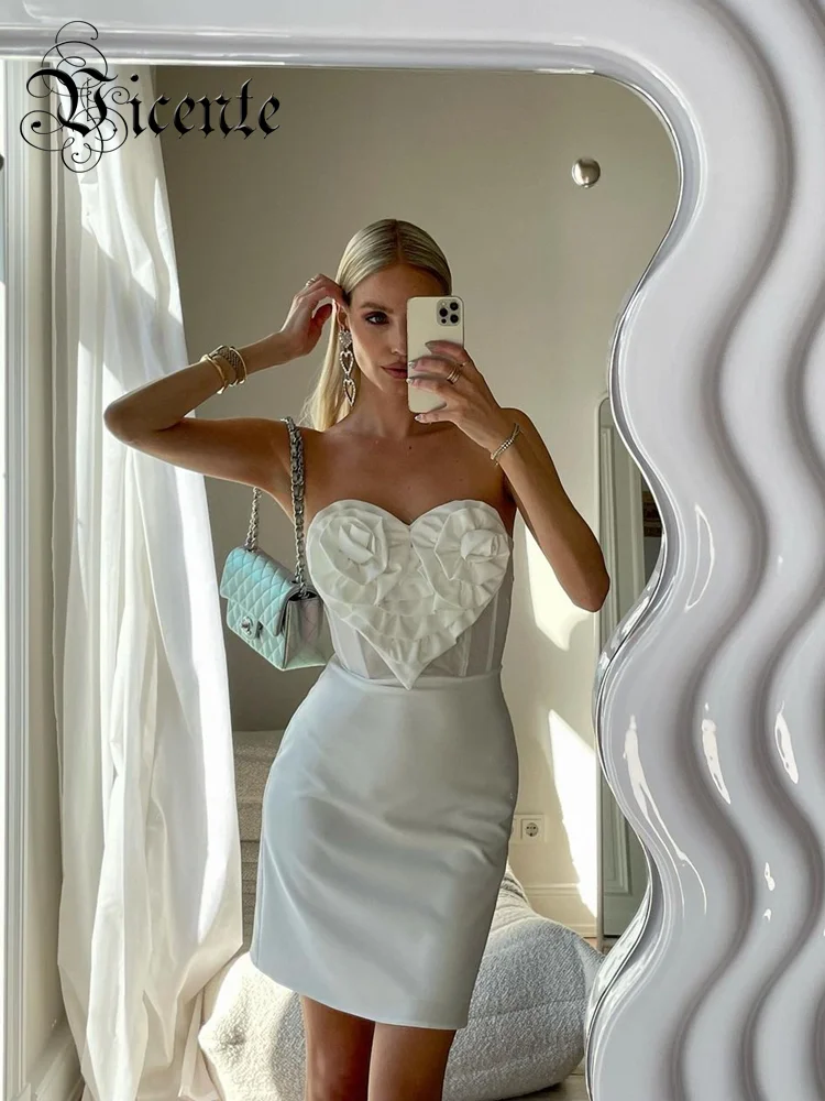 VC Fashion Summer Dresses For Women 2024 New White Strapless Sleeves Mini A-Line Dress Elegant One-Piece Gown
VC Fashion Summer Dresses For Women 2024 New White Strapless Sleeves Mini A-Line Dress Elegant One-Piece Gown