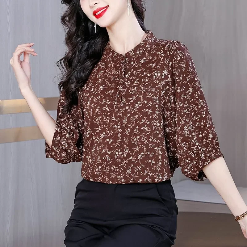 Women's Floral Print 5/4 Sleeve Chiffon Blouse, Loose Casual Top
Women's Floral Print 5/4 Sleeve Chiffon Blouse, Loose Casual Top