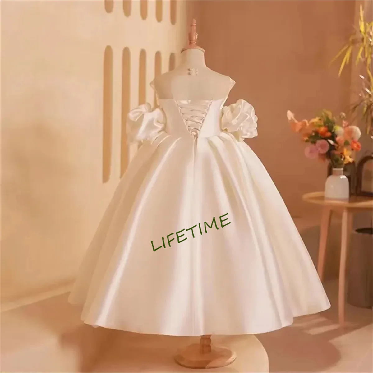 CustomizedElegant White Girl Dress Bow Satin Arabic Princess Kids Birthday Wedding Guest Party Ball Gown Communion
CustomizedElegant White Girl Dress Bow Satin Arabic Princess Kids Birthday Wedding Guest Party Ball Gown Communion