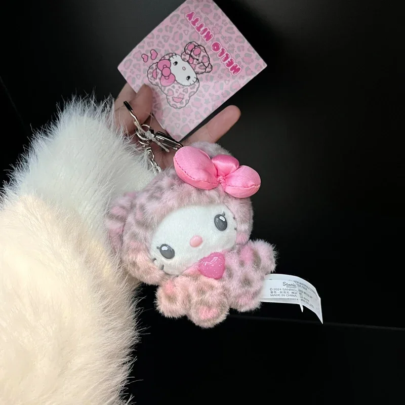 Sanrio леопардовый принт медведь серии Hello Kitty брелок кулон мультфильм Китти кошка плюшевая кукла кулон брелок сумка украшения подарок
Sanrio леопардовый принт медведь серии Hello Kitty брелок кулон мультфильм Китти кошка плюшевая кукла кулон брелок сумка украшения подарок