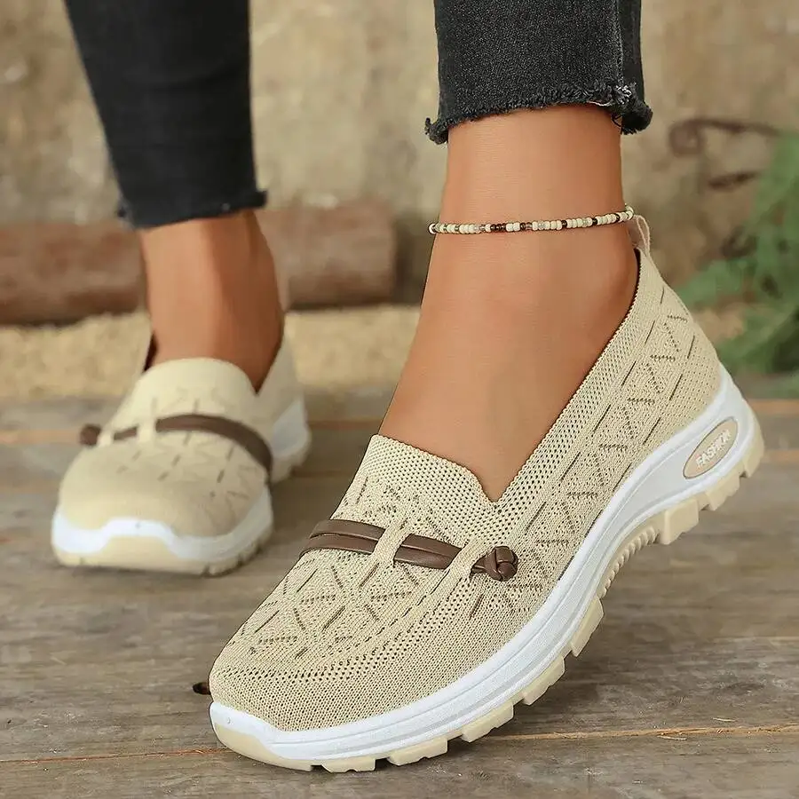 Damen Sportschuhe Mit Anti-Rutsch-Fußgewölbe | Atmungsaktive, Stoßdämpfende PVC-Sohle, Low-Top Allround Freizeit Schuhe, Slip-On
Damen Sportschuhe Mit Anti-Rutsch-Fußgewölbe | Atmungsaktive, Stoßdämpfende PVC-Sohle, Low-Top Allround Freizeit Schuhe, Slip-On