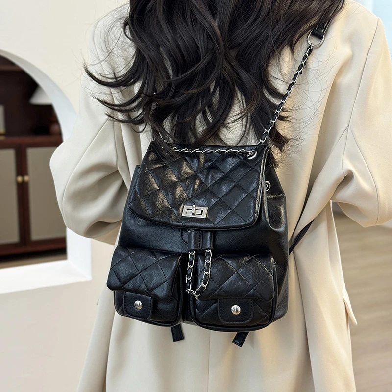 Luxury Design Style Handbag Fashionable Women's Chain Strap Shoulder Bag Elegant Vintage Leather Backpack
Luxury Design Style Handbag Fashionable Women's Chain Strap Shoulder Bag Elegant Vintage Leather Backpack