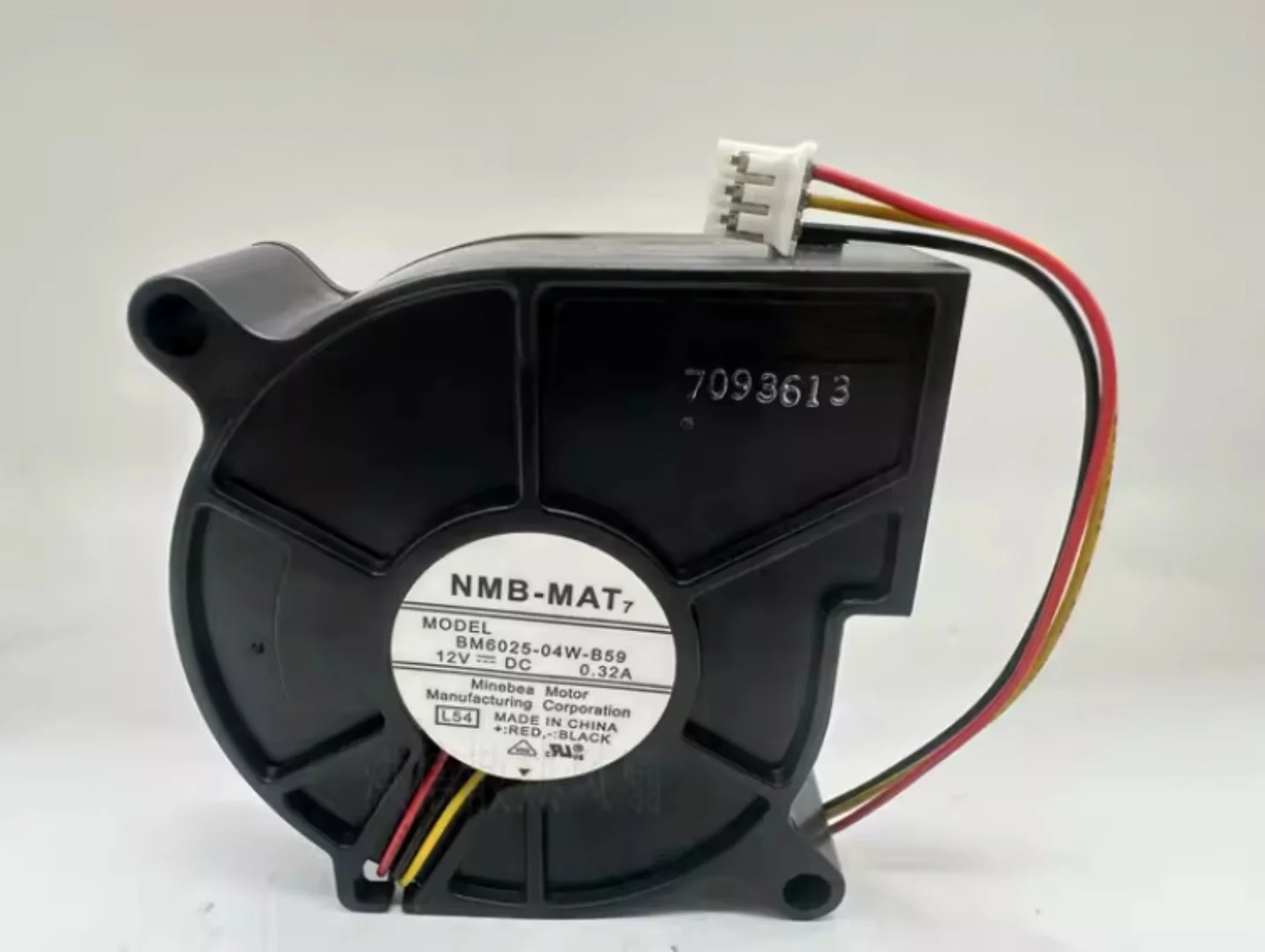 Вентилятор-турбина NMB 6025 BM6025-04W-B59 DC12V 0.32A, трехпроводной
Вентилятор-турбина NMB 6025 BM6025-04W-B59 DC12V 0.32A, трехпроводной