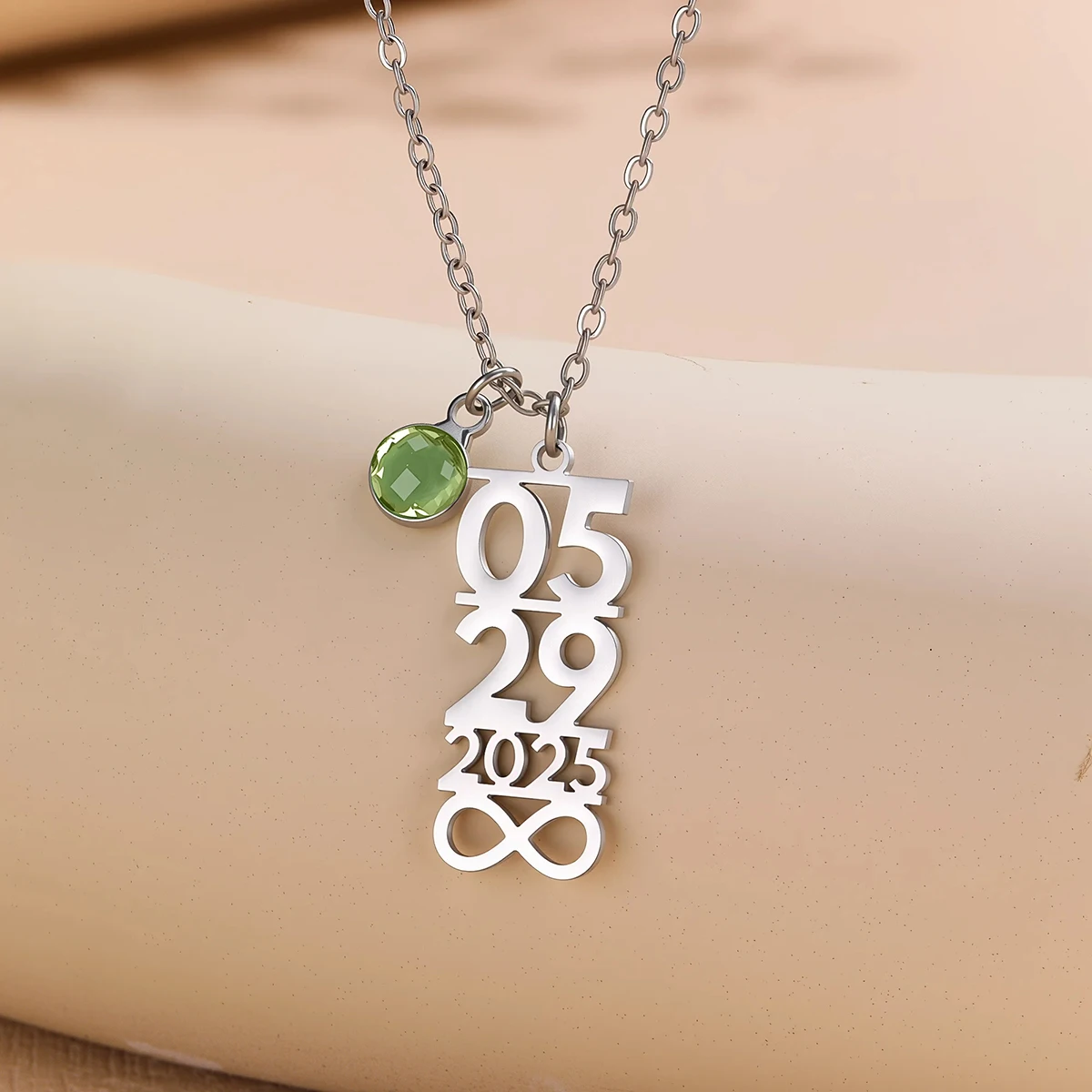 Stainless Steel Custom Date of Birth Customisation Necklace Pendant Personalized Jewelry for Women Baby Gift
Stainless Steel Custom Date of Birth Customisation Necklace Pendant Personalized Jewelry for Women Baby Gift