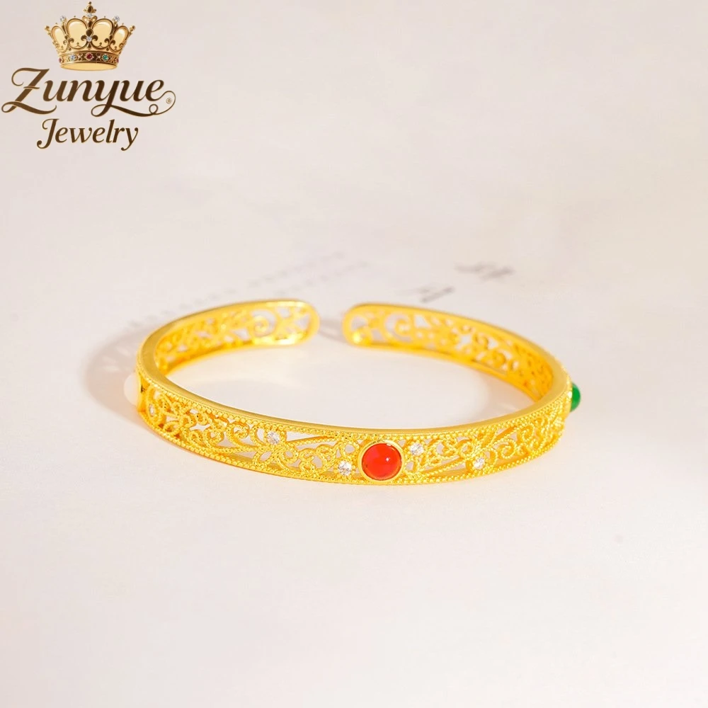 Sand Gold Diamond-Encrusted Hollowed-Out Filigree Bracelet Luxury Quality Jewelry Fashion Jewelry Exquisite Charms Elegant Gift
Sand Gold Diamond-Encrusted Hollowed-Out Filigree Bracelet Luxury Quality Jewelry Fashion Jewelry Exquisite Charms Elegant Gift