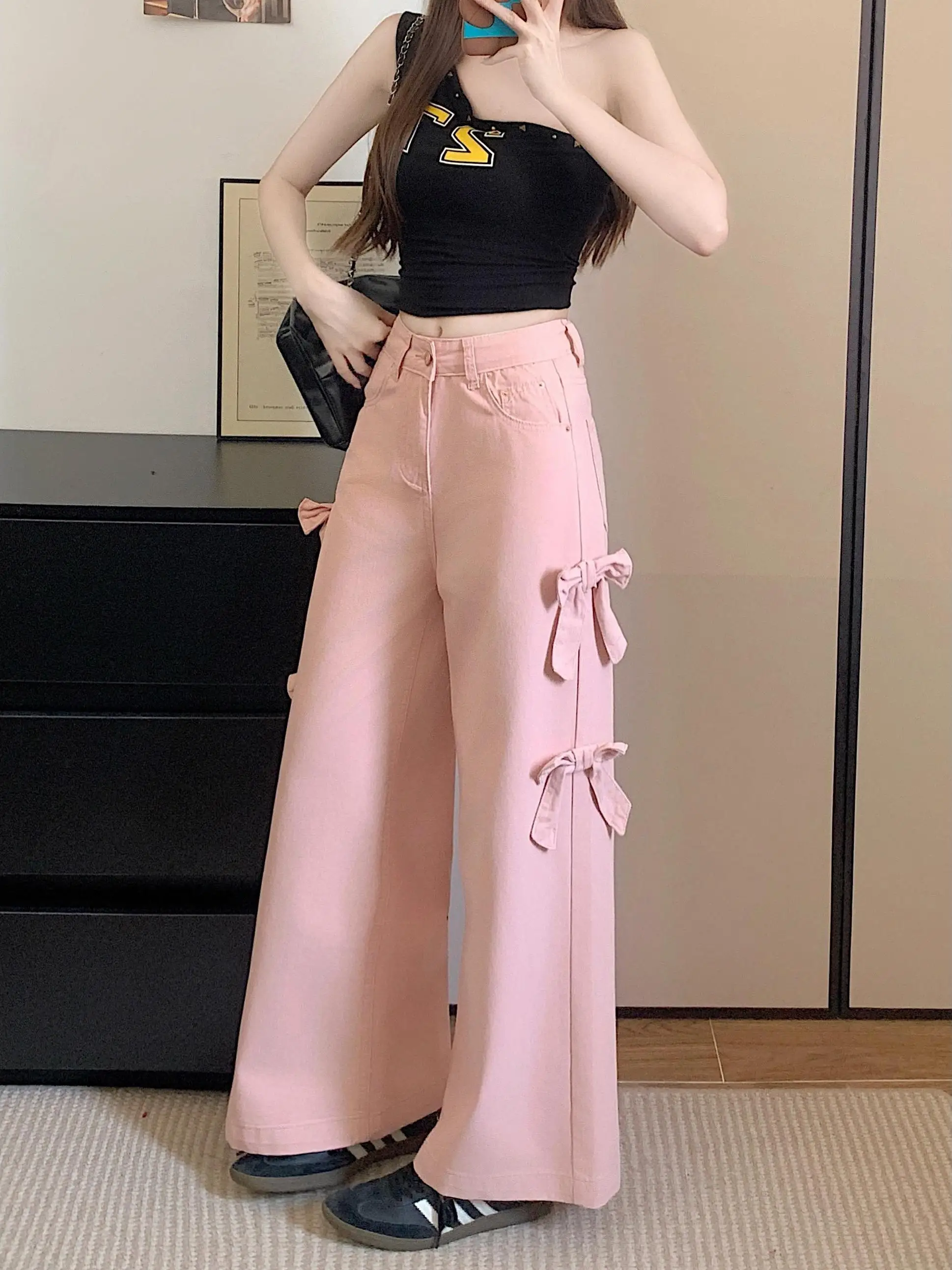 Summer New Women's Loose Wide Leg Denim Pants Knot Casual Versatile High Waist Straight Cut Comfortable Breathable
Summer New Women's Loose Wide Leg Denim Pants Knot Casual Versatile High Waist Straight Cut Comfortable Breathable