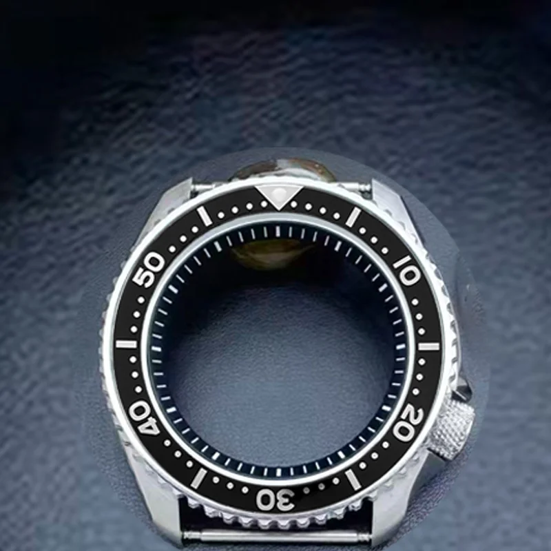 42mm SKX007 Watch Case Bilayer Flat Sapphire Glass Fit for NH35 NH36 Movement 28.5mm Dial Transparent Back Cover Watch Case
42mm SKX007 Watch Case Bilayer Flat Sapphire Glass Fit for NH35 NH36 Movement 28.5mm Dial Transparent Back Cover Watch Case