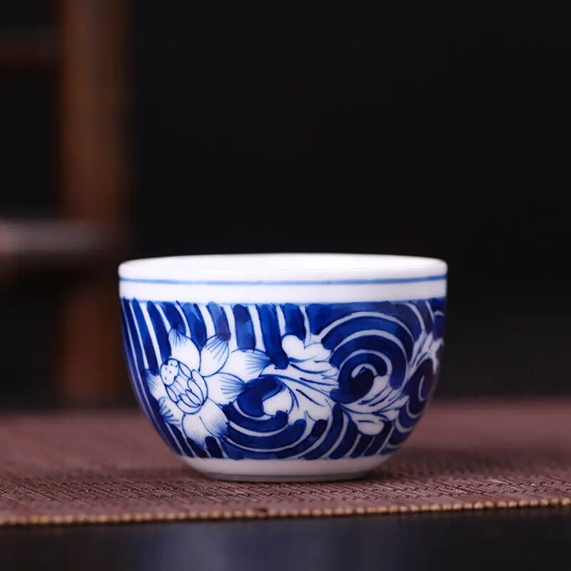 Jingdezhen Ceramic Master Cup Pure Handmade Tea Bowl
Jingdezhen Ceramic Master Cup Pure Handmade Tea Bowl