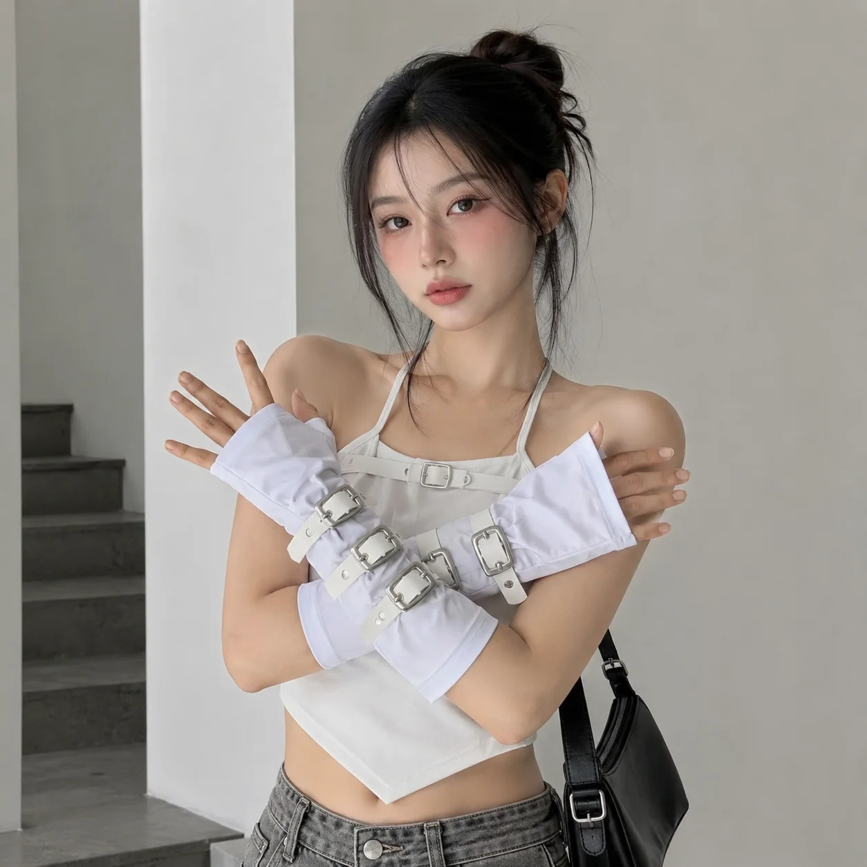 Edgy Fashion White Punk Arm Sleeves for Women Harajuku Style Metal Buckles Half-arm Sleeve Gloves Streetwear Biker Outfits
Edgy Fashion White Punk Arm Sleeves for Women Harajuku Style Metal Buckles Half-arm Sleeve Gloves Streetwear Biker Outfits