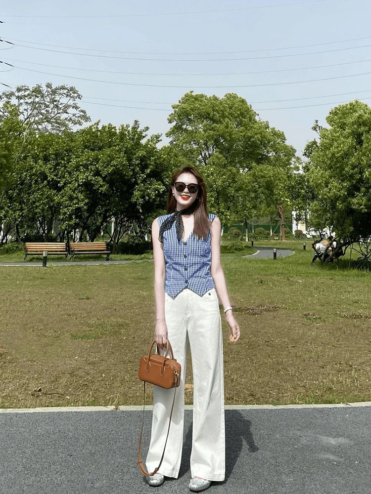 Korean Style Blue V-Neck Plaid Patchwork Women's Vest Summer Design Slimming Sleeveless Top Outerwear Fashionable Trendy
Korean Style Blue V-Neck Plaid Patchwork Women's Vest Summer Design Slimming Sleeveless Top Outerwear Fashionable Trendy