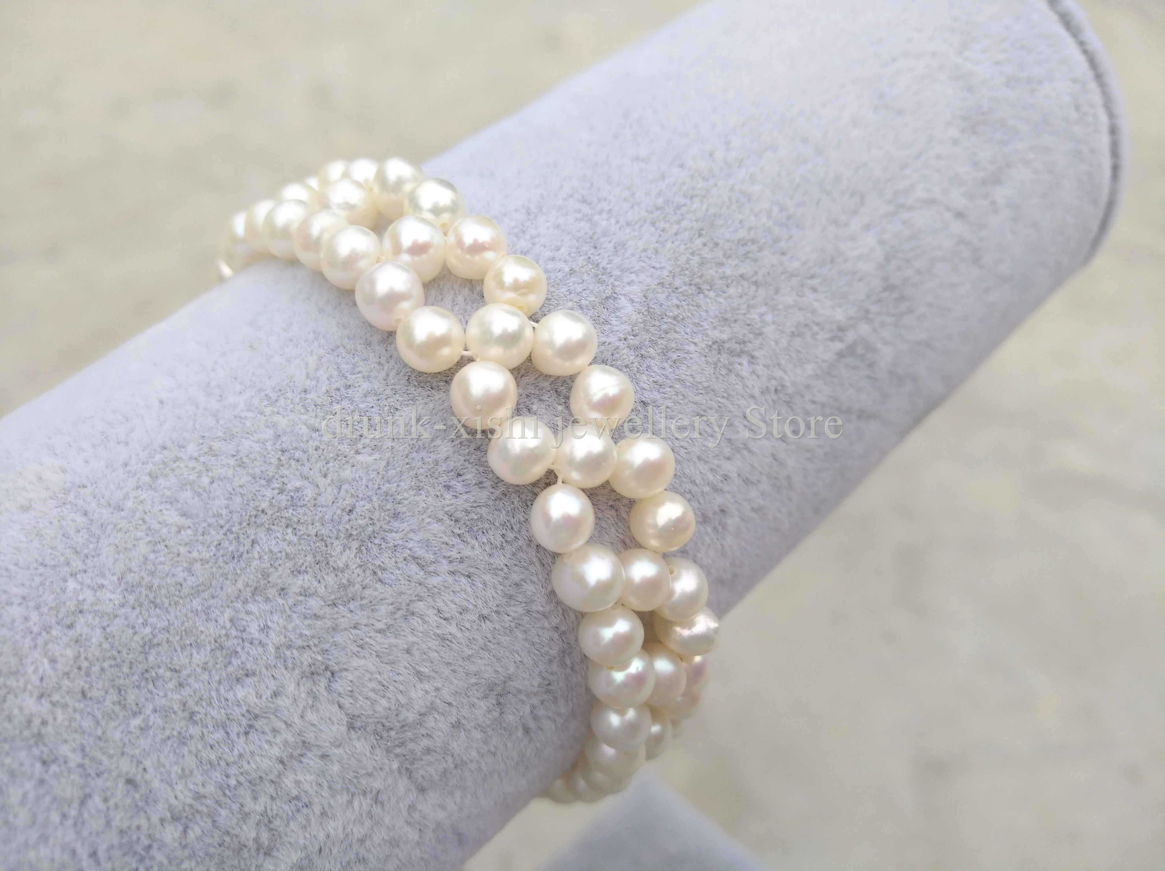 Natural Charming 4-5mm Sea Genuine White Round Pearl Bracelet Woman Free Shipping Chain Bracelet
Natural Charming 4-5mm Sea Genuine White Round Pearl Bracelet Woman Free Shipping Chain Bracelet