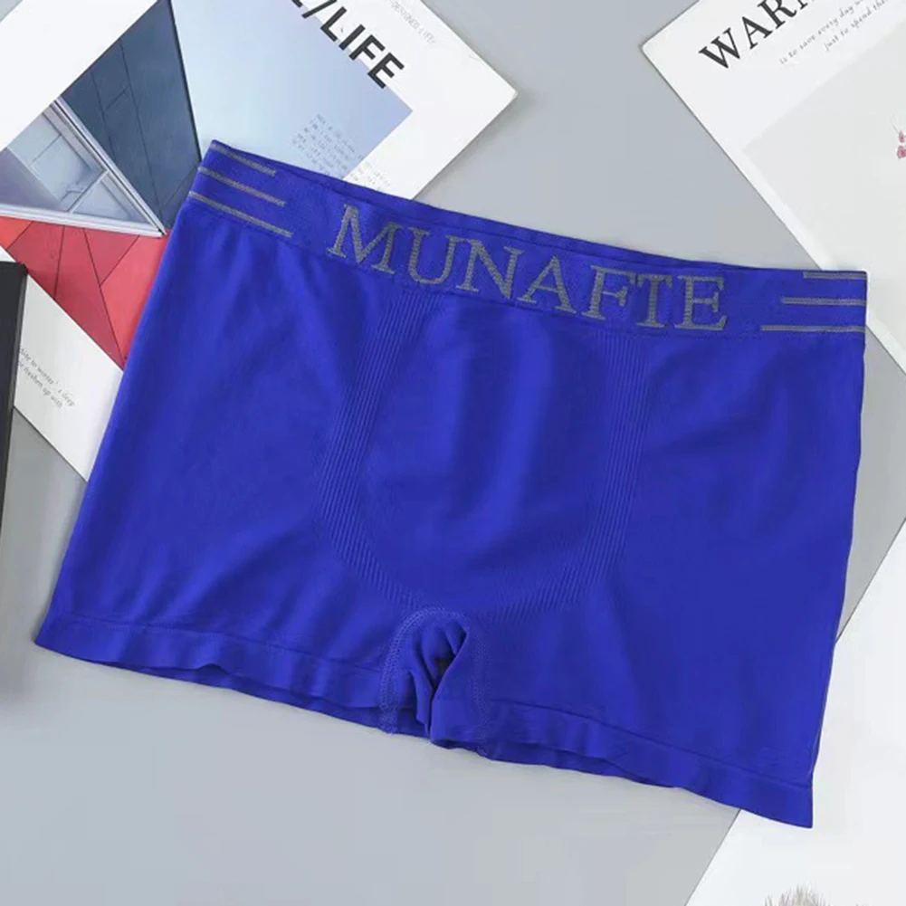 Comfort Men\\'s Underwear Boxer Briefs Seamless Skin-friendly Solid Color Breathable Casual Loose Classic Comfortable
Comfort Men\\'s Underwear Boxer Briefs Seamless Skin-friendly Solid Color Breathable Casual Loose Classic Comfortable