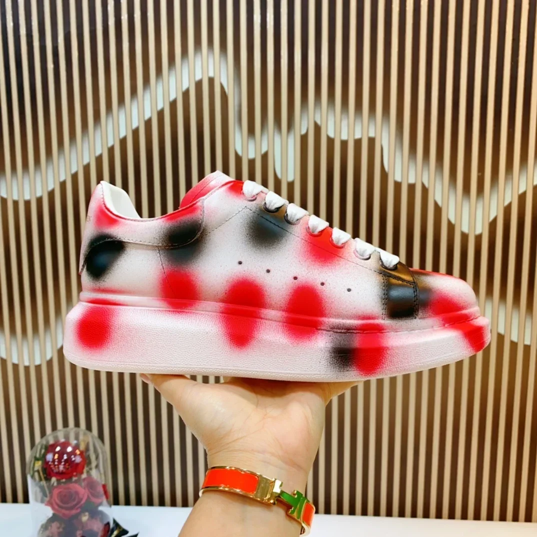 Top Hight Quality Mens Casual Sneakers Real Leather Womens Brand Designer Tennis Shoes Classic Fashion Design running shoes
Top Hight Quality Mens Casual Sneakers Real Leather Womens Brand Designer Tennis Shoes Classic Fashion Design running shoes