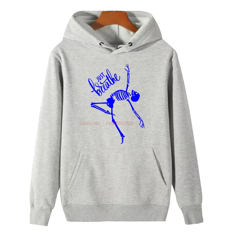 Забавные толстовки с капюшоном и графическим принтом Skeleton Dancing Just Breathe, зимний толстый свитер с капюшоном, подходит для всех возрастов, мужская одежда
Забавные толстовки с капюшоном и графическим принтом Skeleton Dancing Just Breathe, зимний толстый свитер с капюшоном, подходит для всех возрастов, мужская одежда