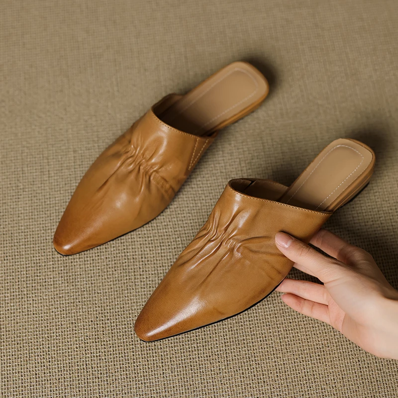 2025 Summer Women Shoes Square Toe Low-heel Shoes Slippers Retro Cowhide Leather Shoes for Women Casual Mules for Women Sandals
2025 Summer Women Shoes Square Toe Low-heel Shoes Slippers Retro Cowhide Leather Shoes for Women Casual Mules for Women Sandals