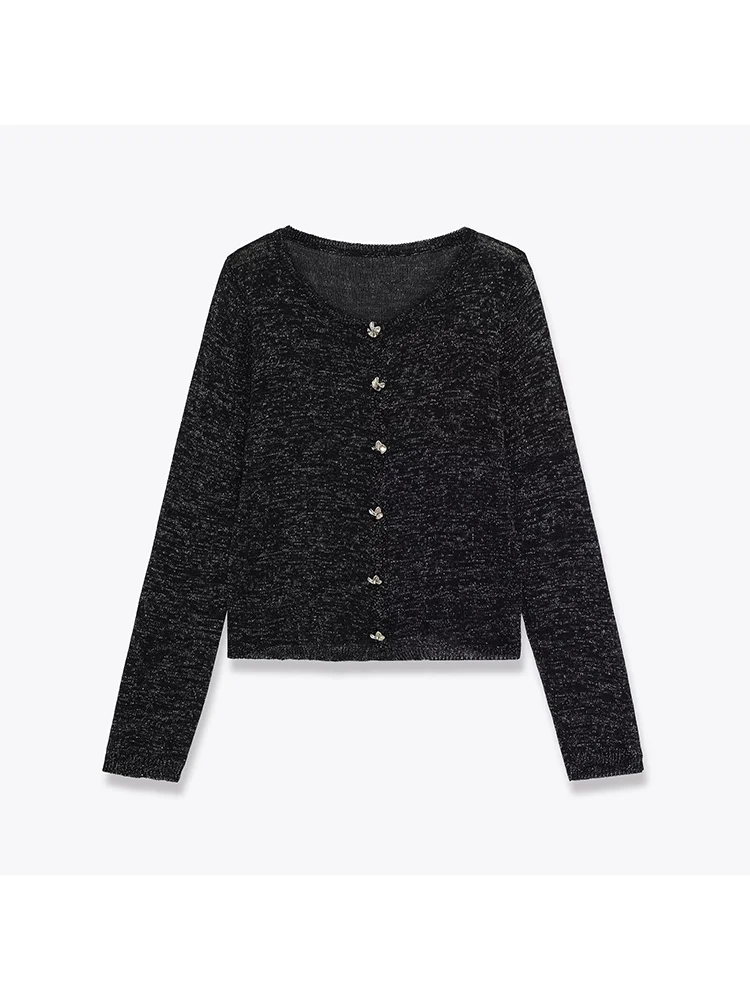 Новый женский модный универсальный темпераментный простой вязаный топ с металлической проволокой и пуговицами в европейском стиле с круглым вырезом
Новый женский модный универсальный темпераментный простой вязаный топ с металлической проволокой и пуговицами в европейском стиле с круглым вырезом