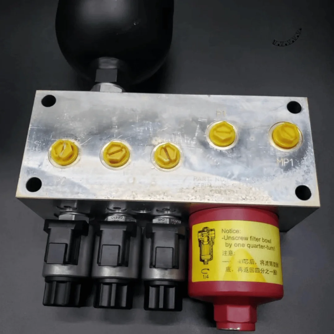 Excavator parts LiuGong LG906 908 915 922 925D 936 oil source valve pilot valve block assembly
Excavator parts LiuGong LG906 908 915 922 925D 936 oil source valve pilot valve block assembly