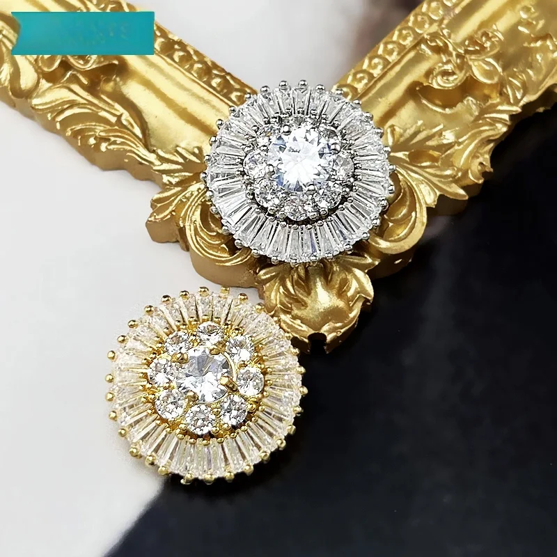 Exquisite round Zircon Button Luxury Silver Gold Crystal Rhinestone Coat Button High-End Fur Decoration Premium Diamond Buckle
Exquisite round Zircon Button Luxury Silver Gold Crystal Rhinestone Coat Button High-End Fur Decoration Premium Diamond Buckle