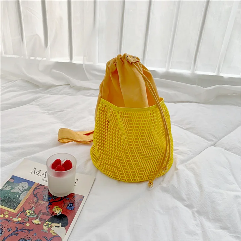 2022 Spring New Pleated Literary Shoulder Bag Hollow Casual Canvas Personalized Messenger Handbags Women Bags Designer
2022 Spring New Pleated Literary Shoulder Bag Hollow Casual Canvas Personalized Messenger Handbags Women Bags Designer
